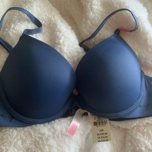 VSPINK Victoria’s Secret wear everywhere push-up